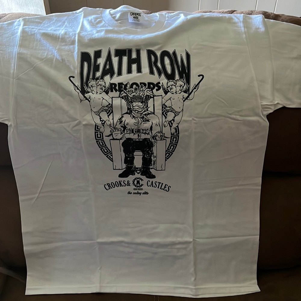 Tee shirt